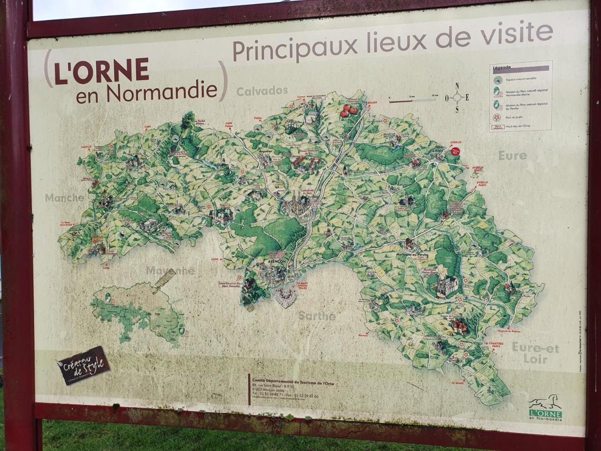 Au Petit Paradis Sainte-Gauburge-Sainte-Colombe Exteriör bild